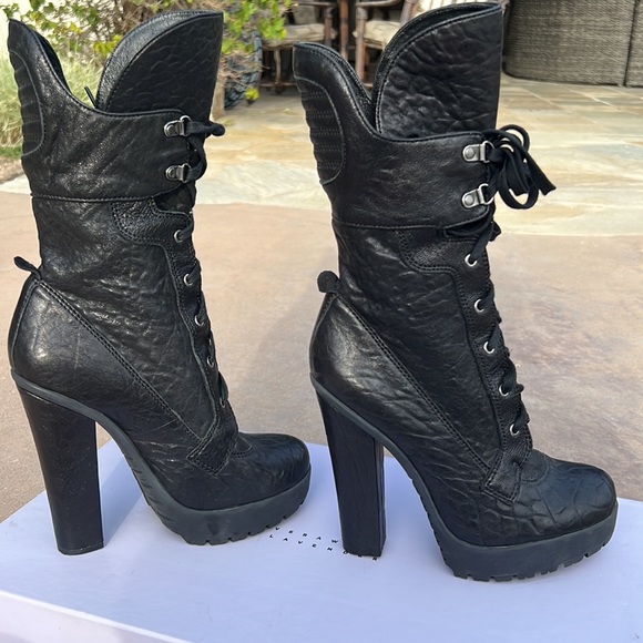 VERA WANG LAVENDER MOTO COMBAT BOOTS BLACK 8 - Picture 7 of 14